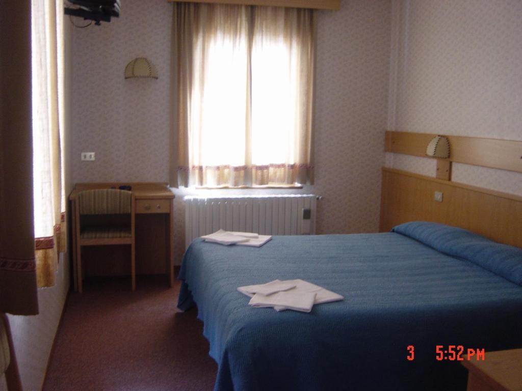Hotel Folgore Passo Stelvio Værelse billede